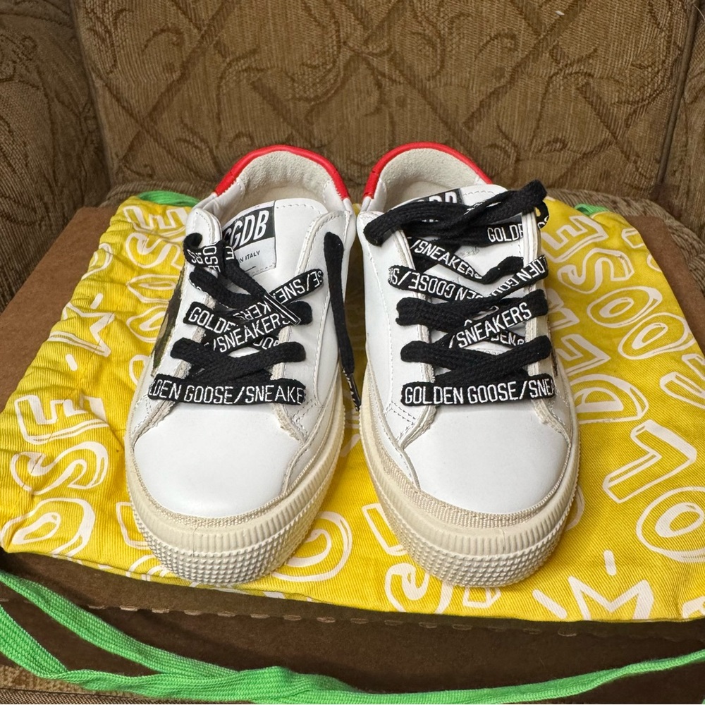 Golden‎ Goose KidsSuperstar distressed lace-up trainers EU 28 Never Worn